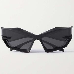 GIVENCHY
D-Frame Nylon Sunglasses ORIGINAL